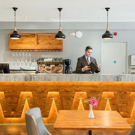 Docklands Lodge London-2